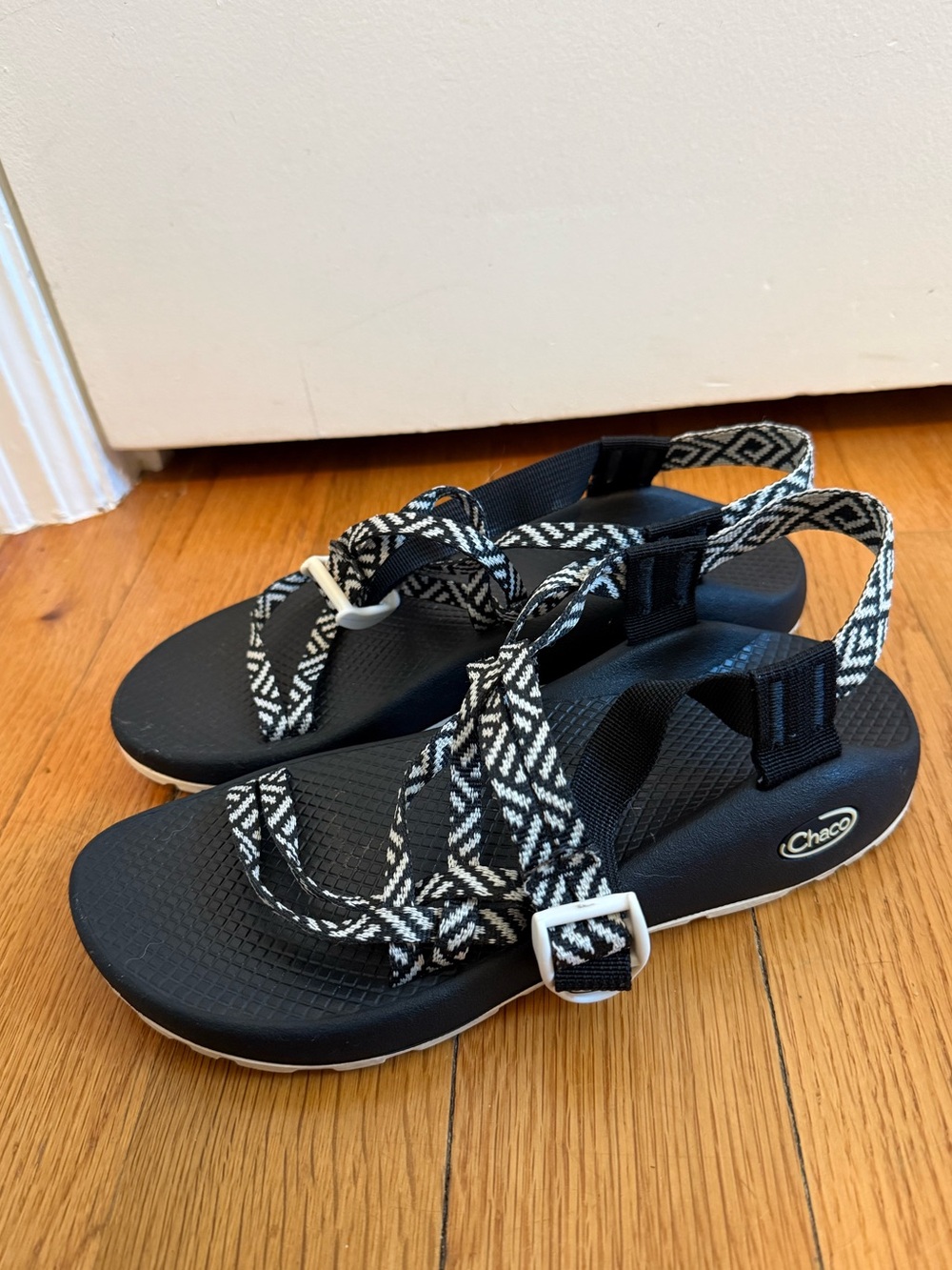 Chaco ZX 1 sandals